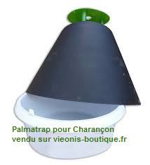 Photo fond blanc du PALMatrap® piège ouvert vendu en kit pour le charançon rouge du palmier chez viveonis